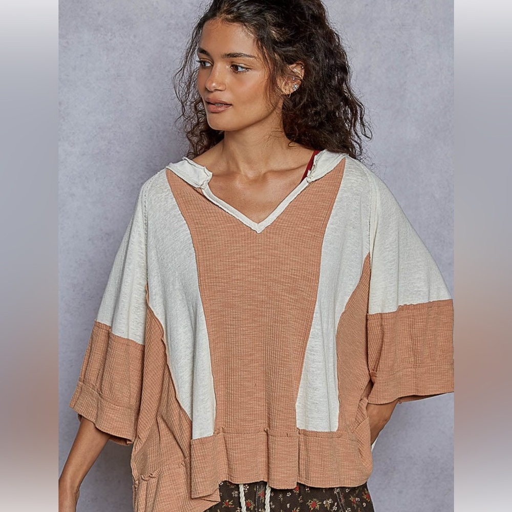 POL Notched Neckline Oversized Fit Alternating Panels Half Sleeve Top